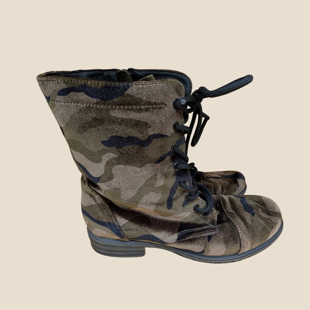 Volatile Camouflage Velvet Combat Boots Green Brown Lace Up Side Zip Womens 9
